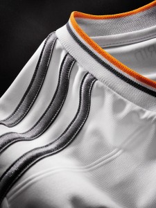 Real Madrid 13 14 Home Kit Detailed 4