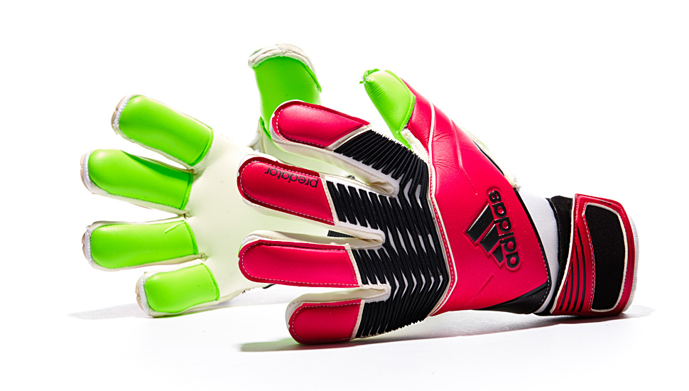 kickster_ru_adidas_predator_goalkeeper_gloves_01