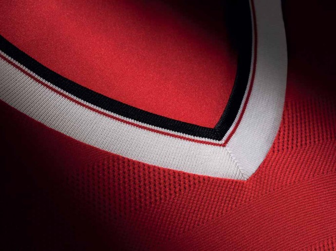 Man-Utd-Kit-2015-2016-adidas-2-690x516