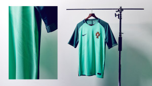 kickster_ru_nike-international-shirts-portugal-away